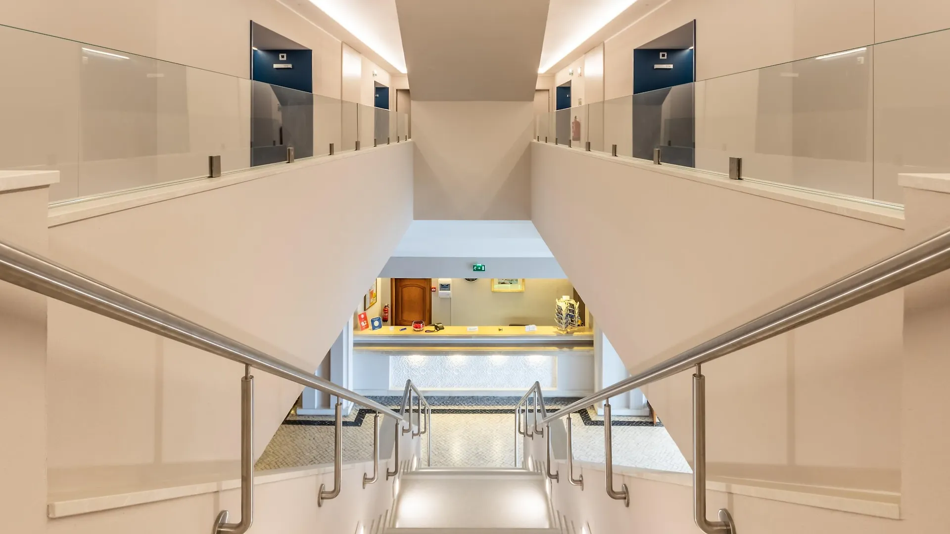 Hotel Marina Rio Lagos 4*,  Portugal